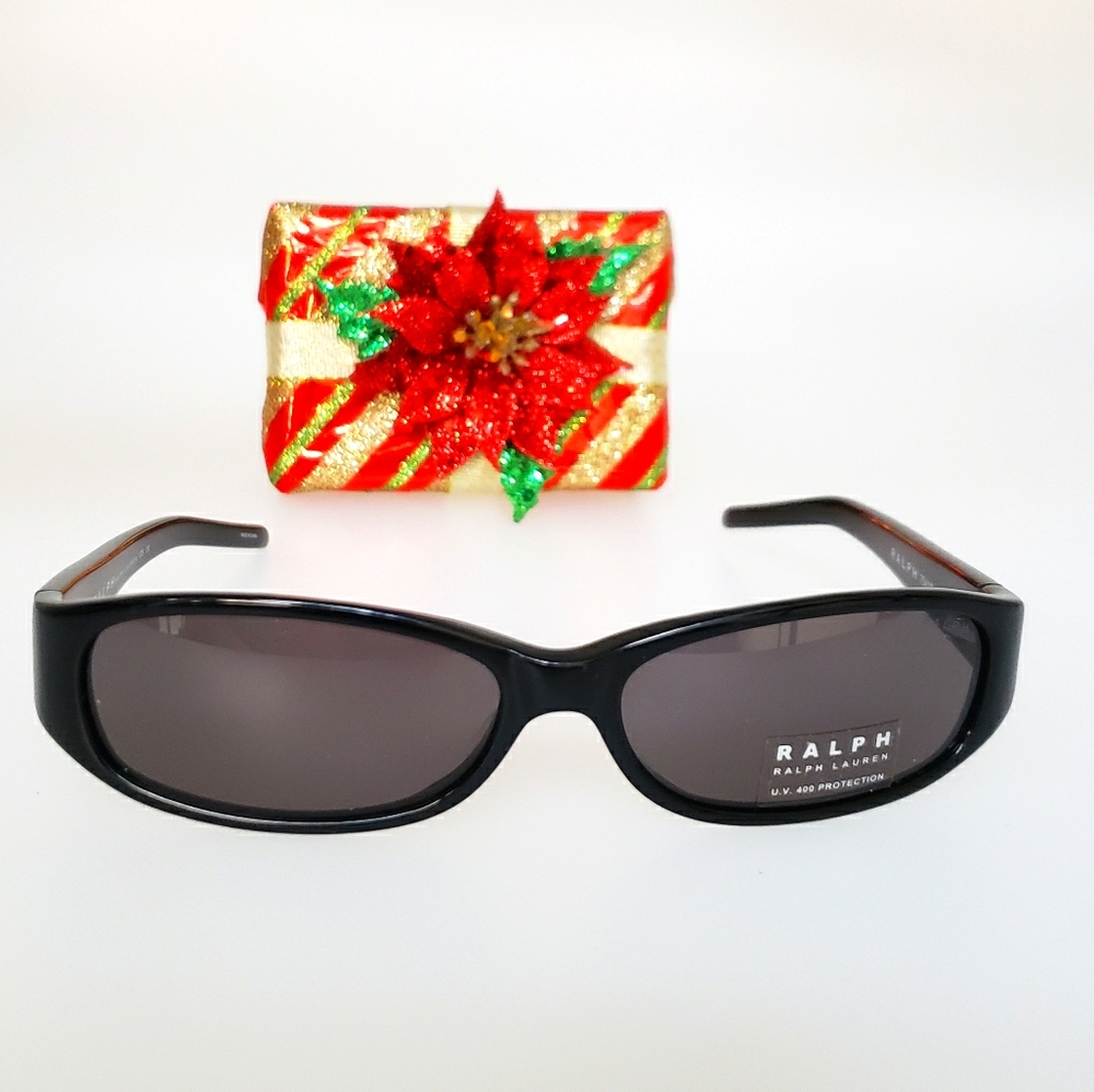 NWT authentic Ralph Lauren sunglasses